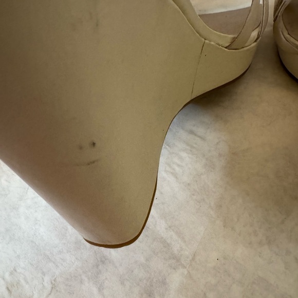 Summer Ready! Women’s Cream Leather Wedges by Rockport. Size 11M - Picture 7 of 16